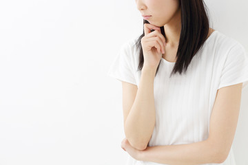 バセドウ病で眼球突出する原因は?