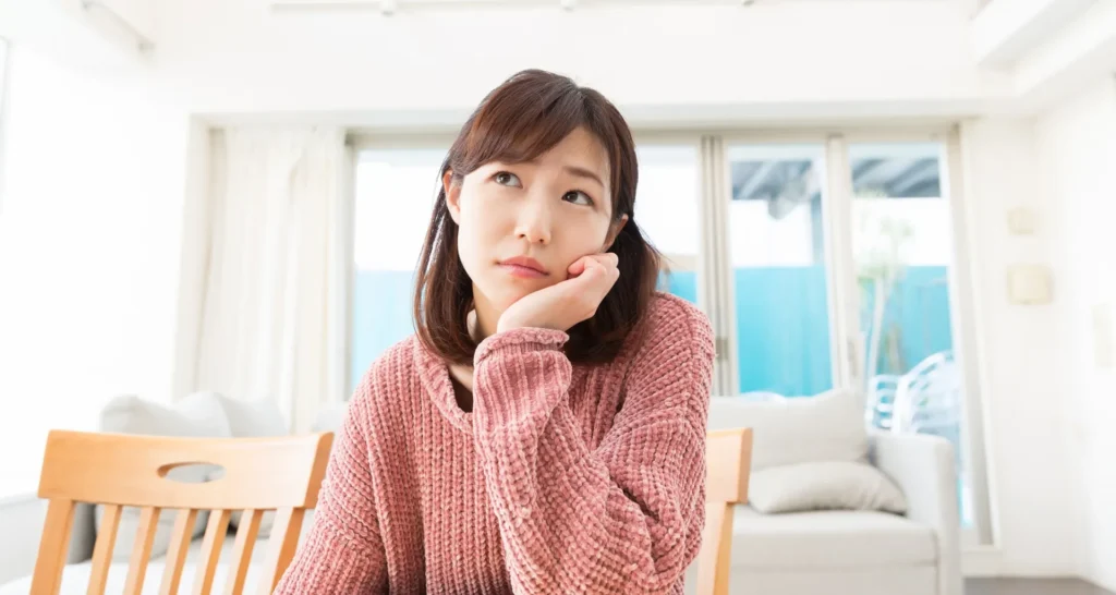 バセドウ病で眼球突出する原因は？