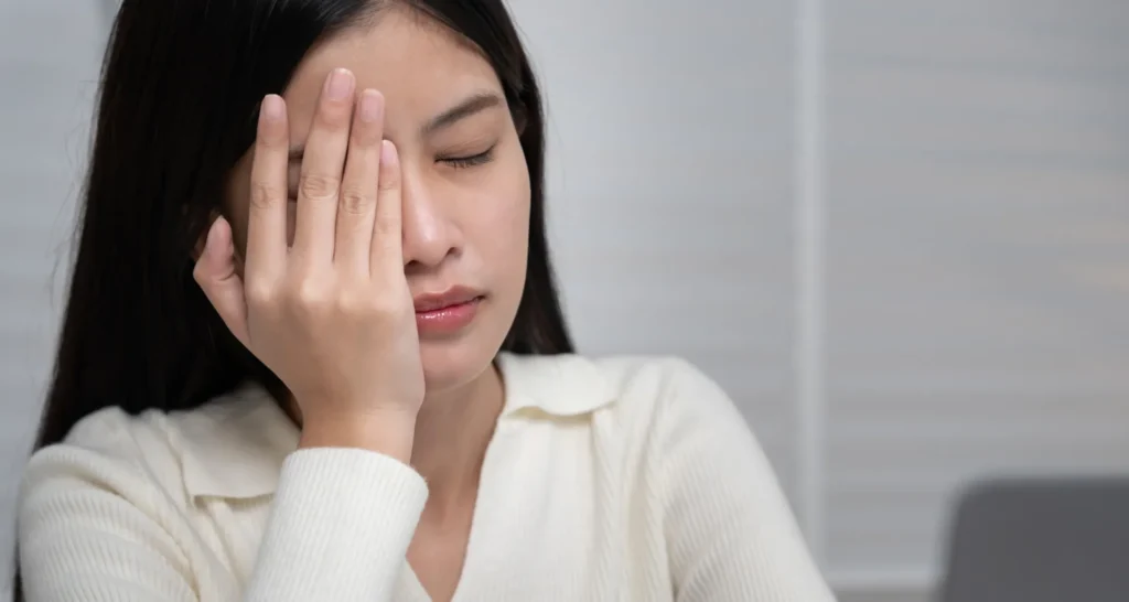 先天性眼瞼下垂の8割は片目だけに起きるって本当？_